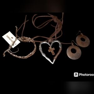 Jewelry Lot 3 pieces. Necklace, bracelet nwt, and earrings
